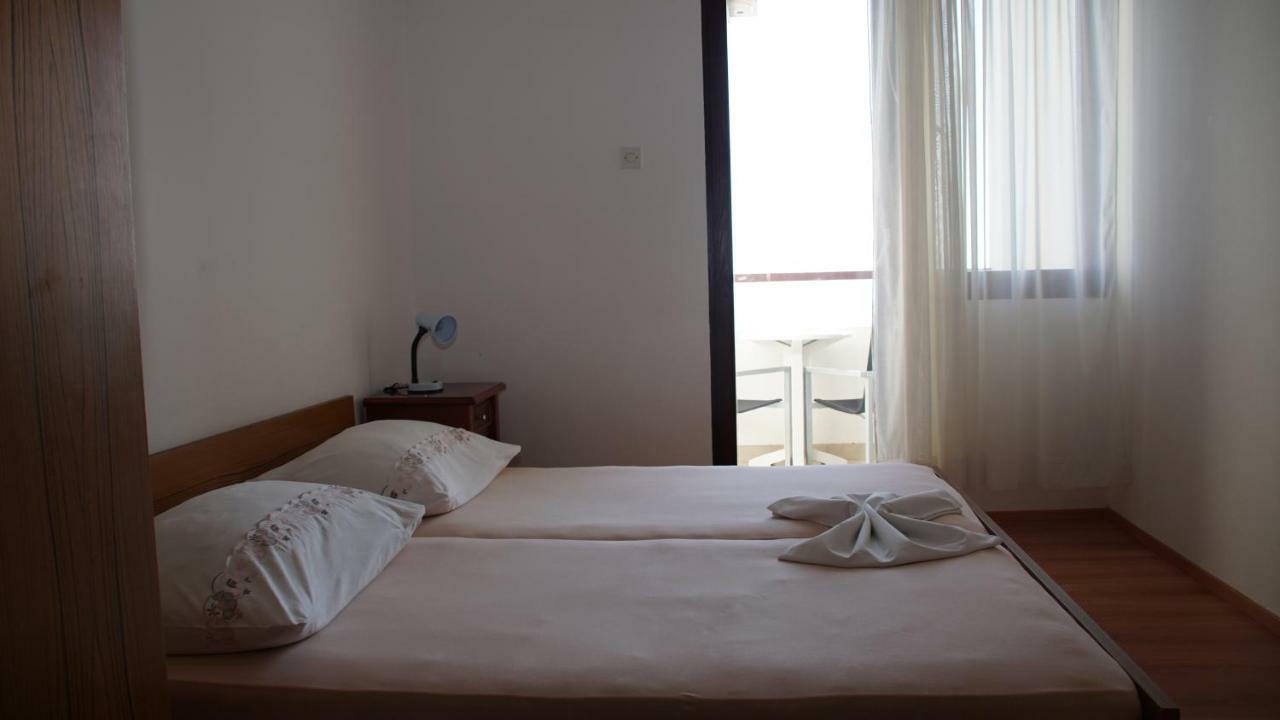 Apartmani Sipic , Bilo - Primošten Екстериор снимка