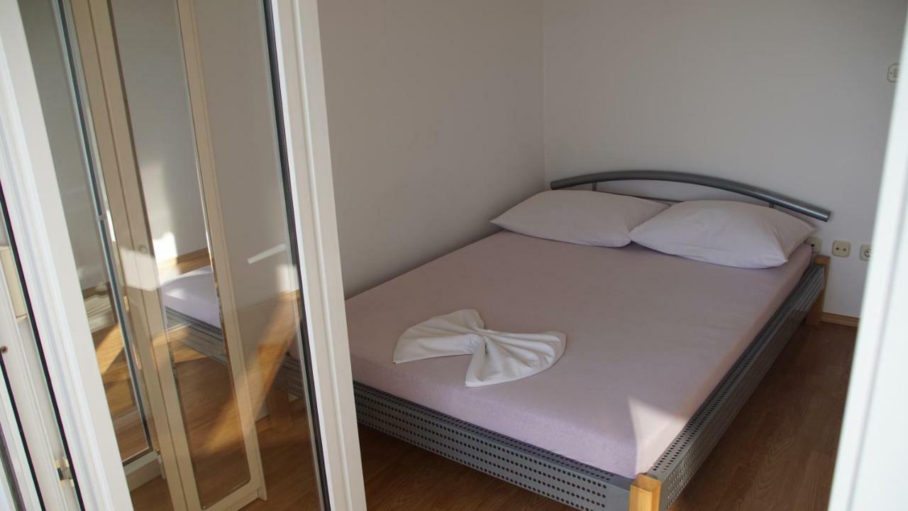 Apartmani Sipic , Bilo - Primošten Екстериор снимка